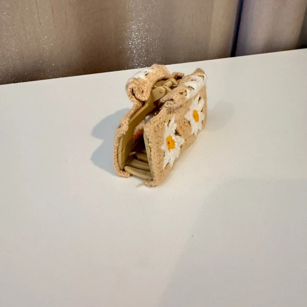 Tan Crochet Daisy Floral Rectangular Hair Claw Clip Boho Cottagecore Accessory